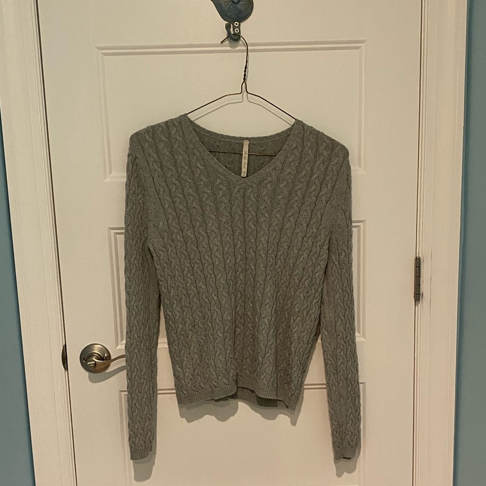 Grey long sleeve sweater